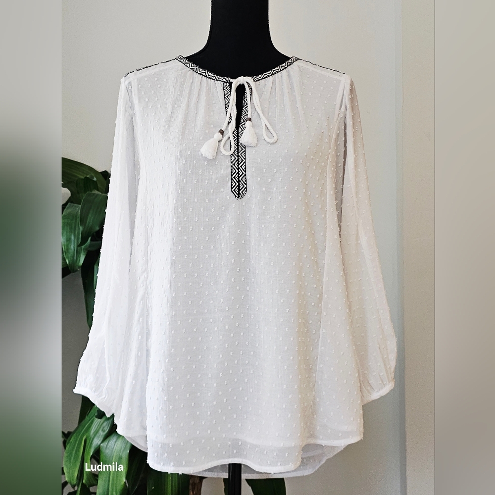 DR2 Size L Women's White Swiss Dot Long Sleeve‎ Shirt